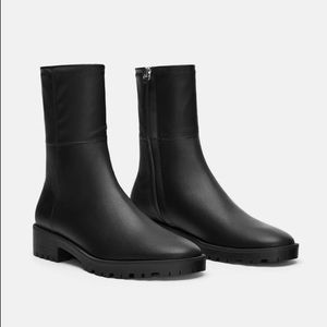 Zara Flat Ankle Boots with Lug Soles 36 / 6